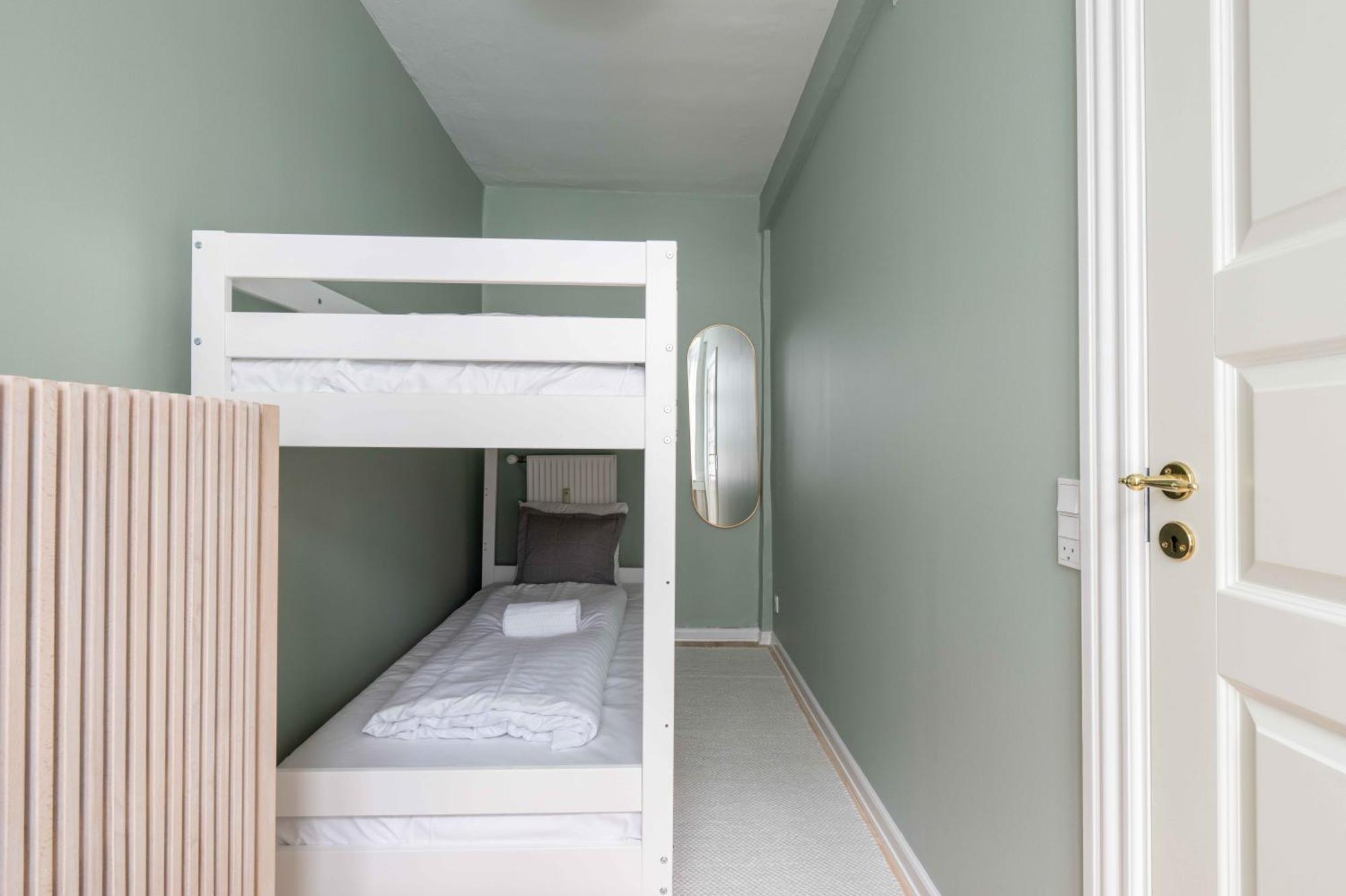 Spacious Tivoli Gardens Apartment W 3 Bedrooms 哥本哈根 外观 照片