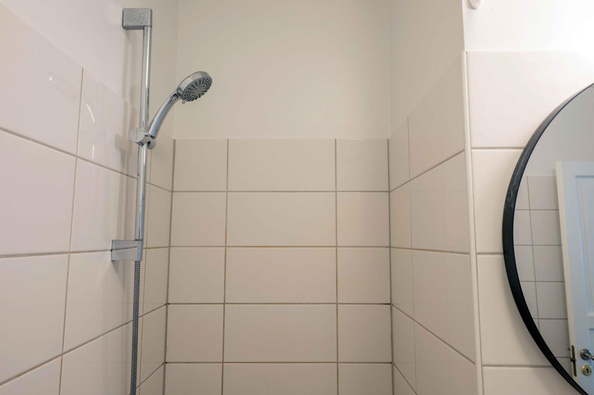 Spacious Tivoli Gardens Apartment W 3 Bedrooms 哥本哈根 外观 照片